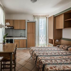 Camera con letto king size